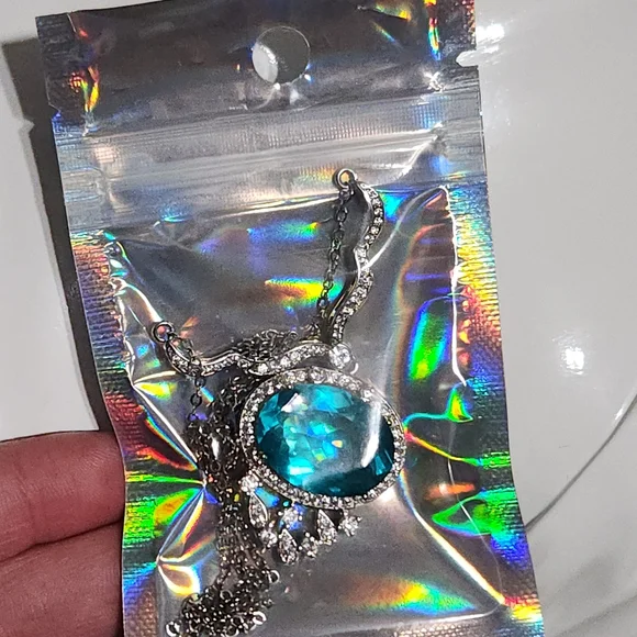 Silver and Blue Pendant Necklace 8ct 3/20/26 - Picture 9 of 9